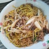 つまみにも、主食にも大活躍　焼きラーメン醤油味